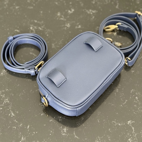 Mickey Mouse Icon Flair Belt Bag - Picture 5 of 7